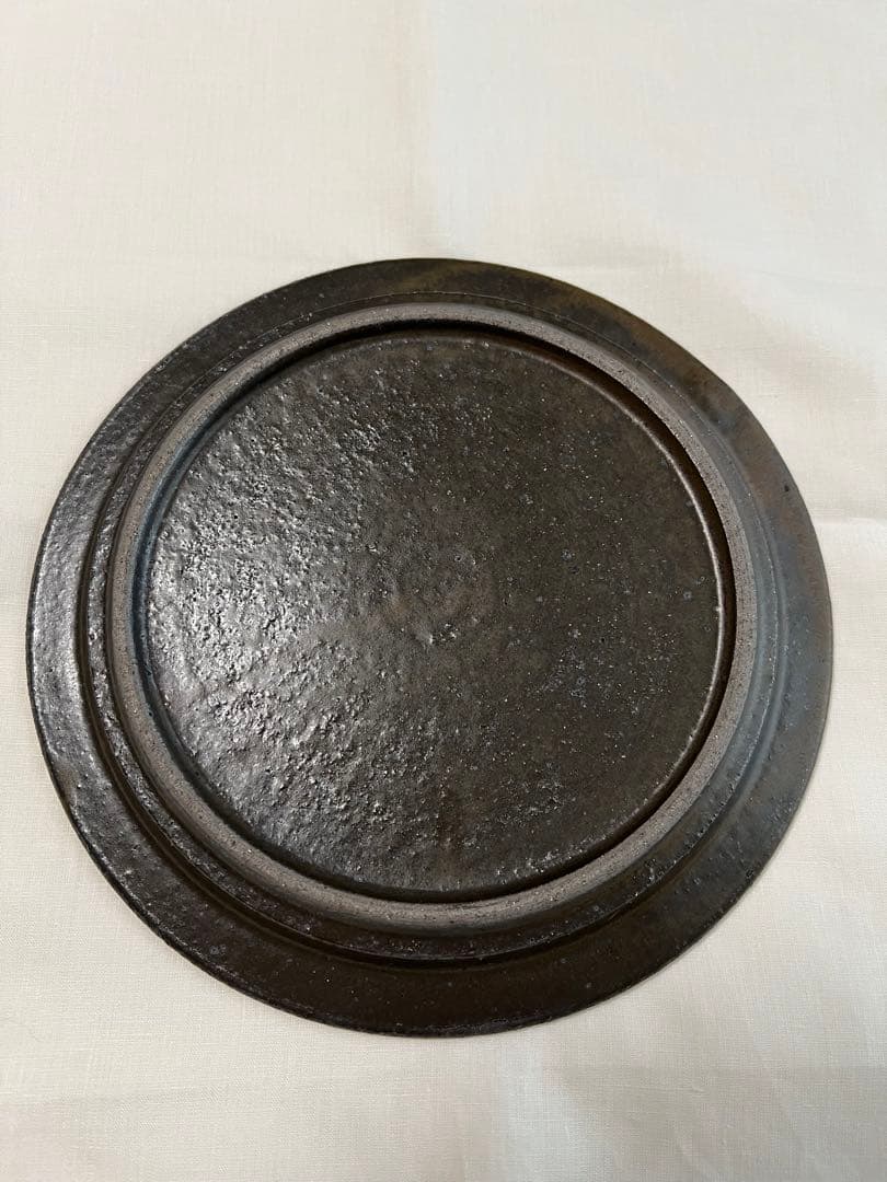 【未使用品❣️】人気作家　清岡幸道　錆釉8寸しのぎプレート