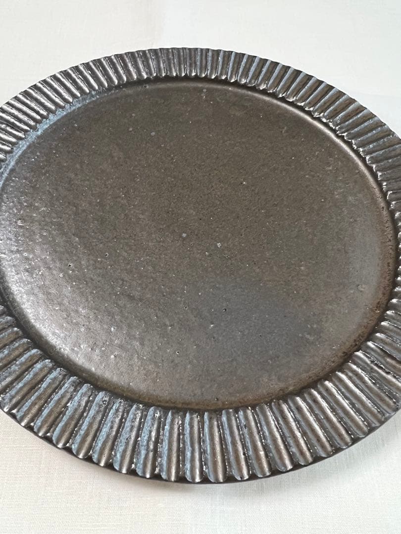 【未使用品❣️】人気作家　清岡幸道　錆釉8寸しのぎプレート