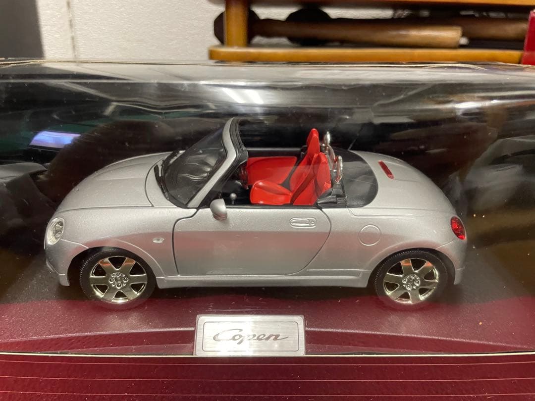 ダイハツ　コペン　ミニカー　1/18スケール