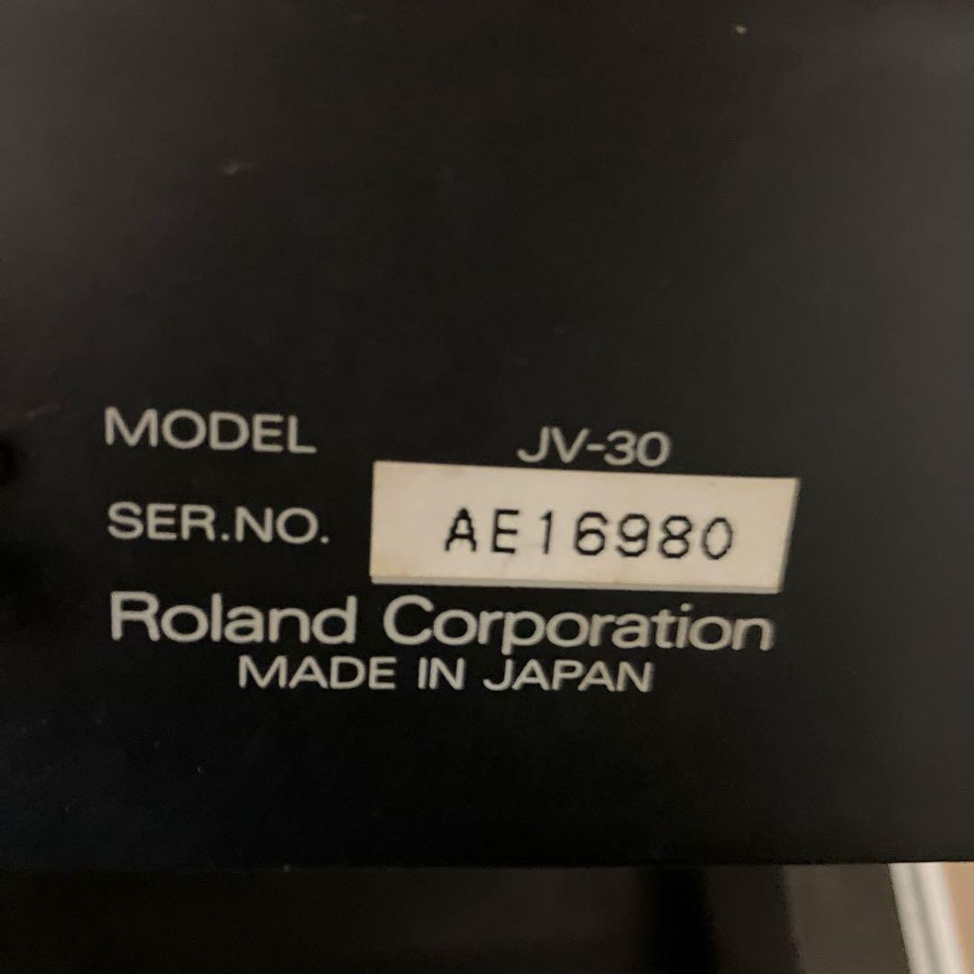Roland JV-30 シンセサイザー ケース付き　電子キーボード