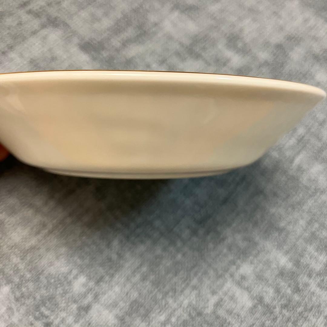 ウェッジウッド　ワイルドストロベリー　フルーツソーサー２枚組　新品未使用13cm