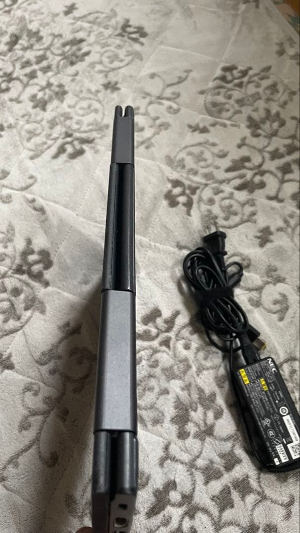 NEC LAVIE 2in1 タッチスクリーンi5/8GB/128GB