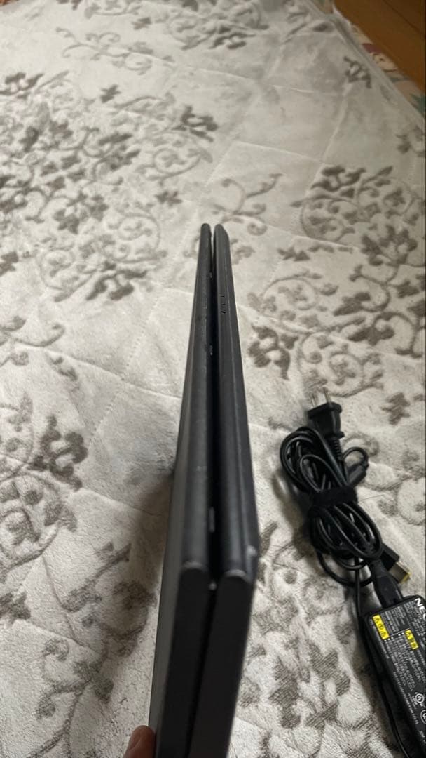 NEC LAVIE 2in1 タッチスクリーンi5/8GB/128GB