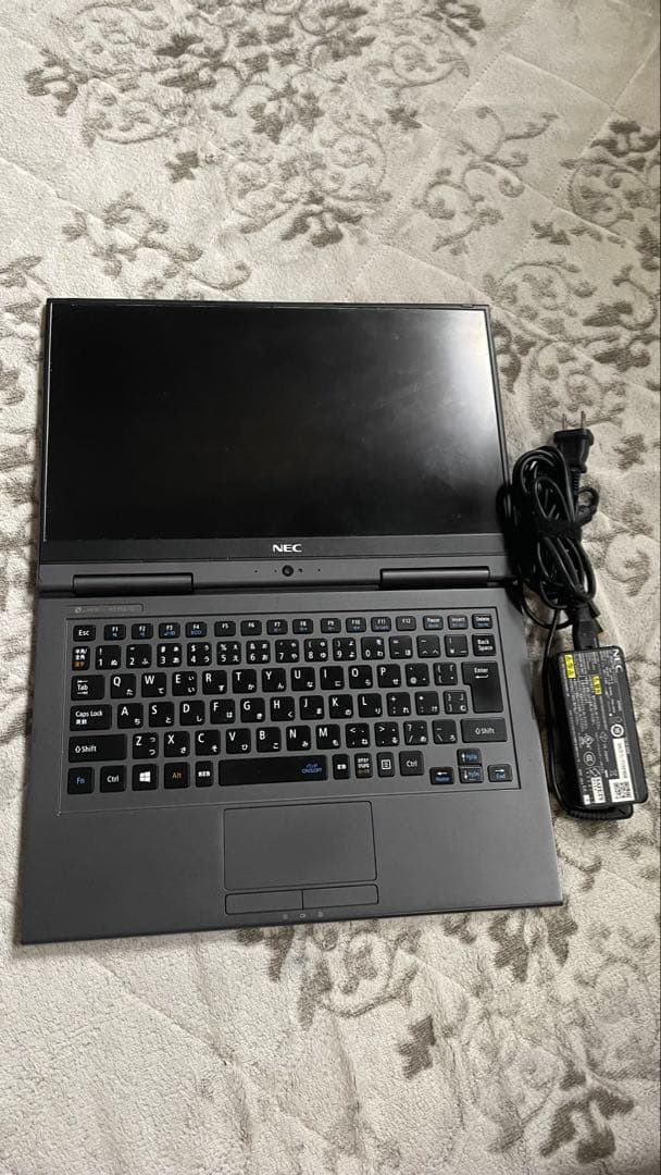NEC LAVIE 2in1 タッチスクリーンi5/8GB/128GB