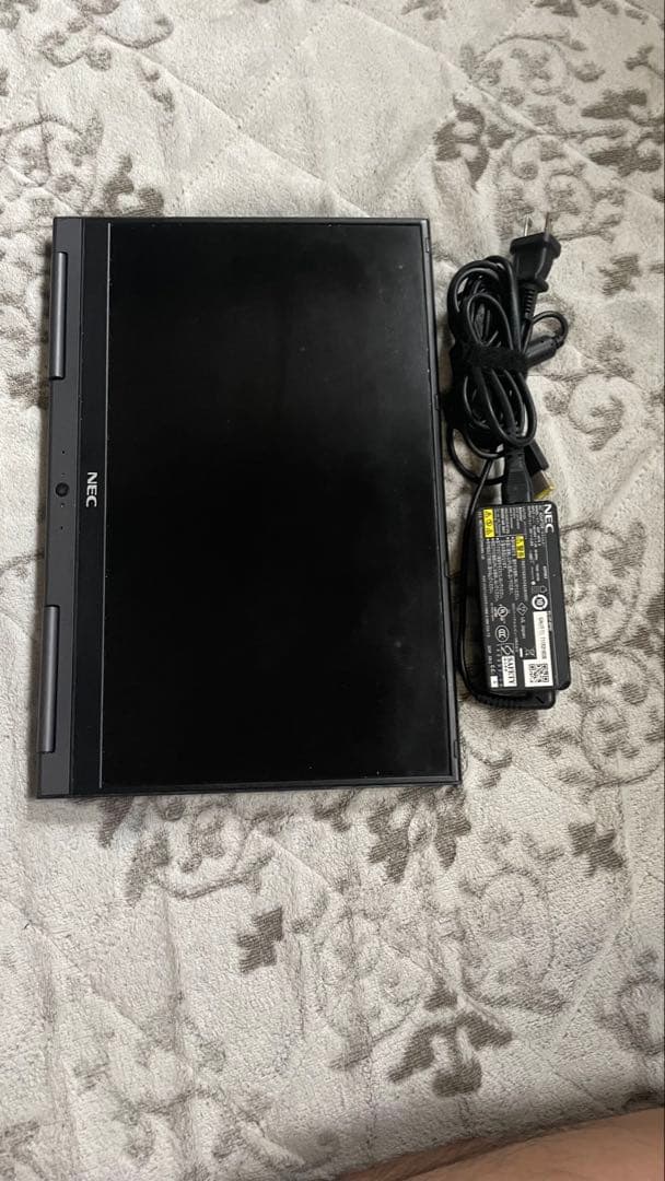 NEC LAVIE 2in1 タッチスクリーンi5/8GB/128GB