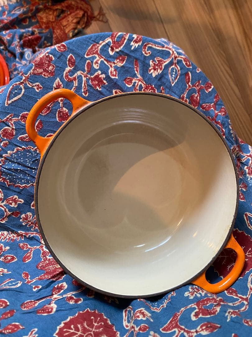 LE CREUSET オレンジ 両手鍋　20センチ