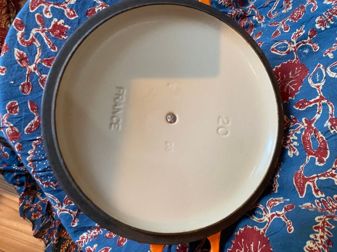 LE CREUSET オレンジ 両手鍋　20センチ
