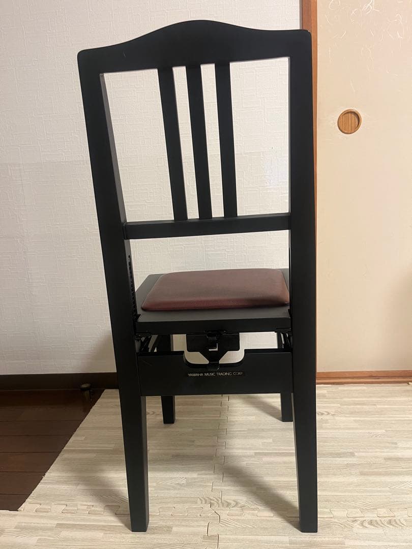 ピアノ　椅子