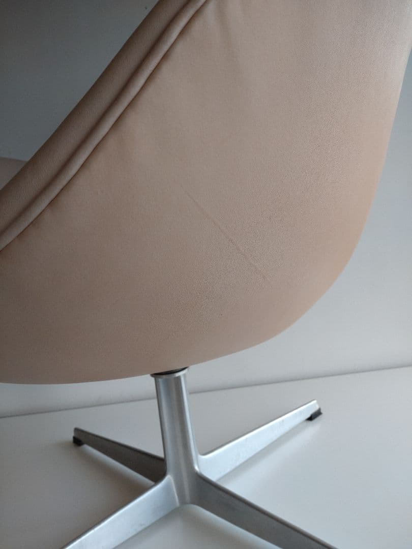 スワンチェア フリッツハンセン ナチュラルレザー フルベジタブルタンニン ヌメ革