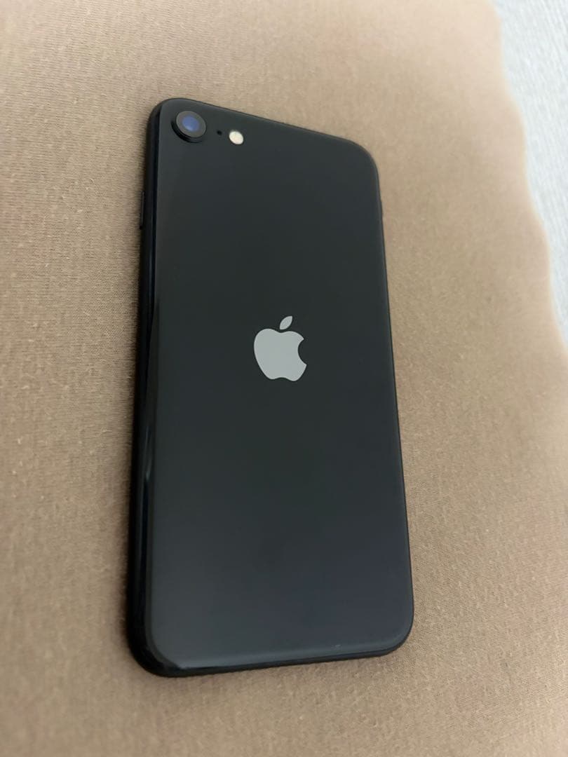 Apple iPhone SE (第2世代)64GB SIMフリー 黒
