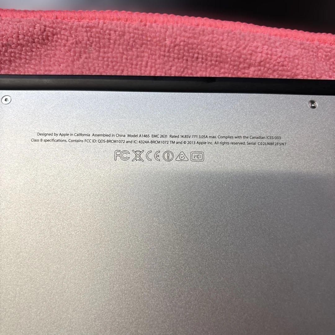MacBook Air (11-inch, Mid 2013) 本体