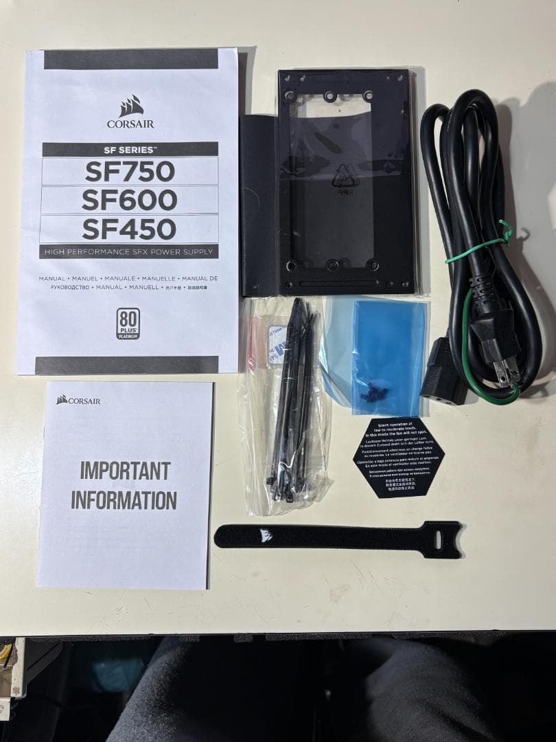 Corsair SF750 PLATINUM SFX電源