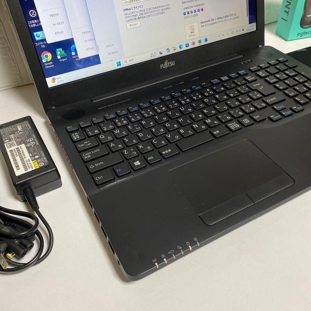 Windows11オフィス付き高速起動SSD BRUーRE 美品富士通ノートPC