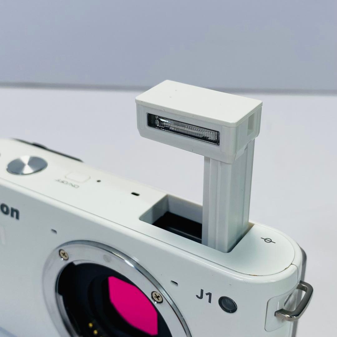 美品　Nikon1 j1 ボディ　バッテリー　充電器　ニコン