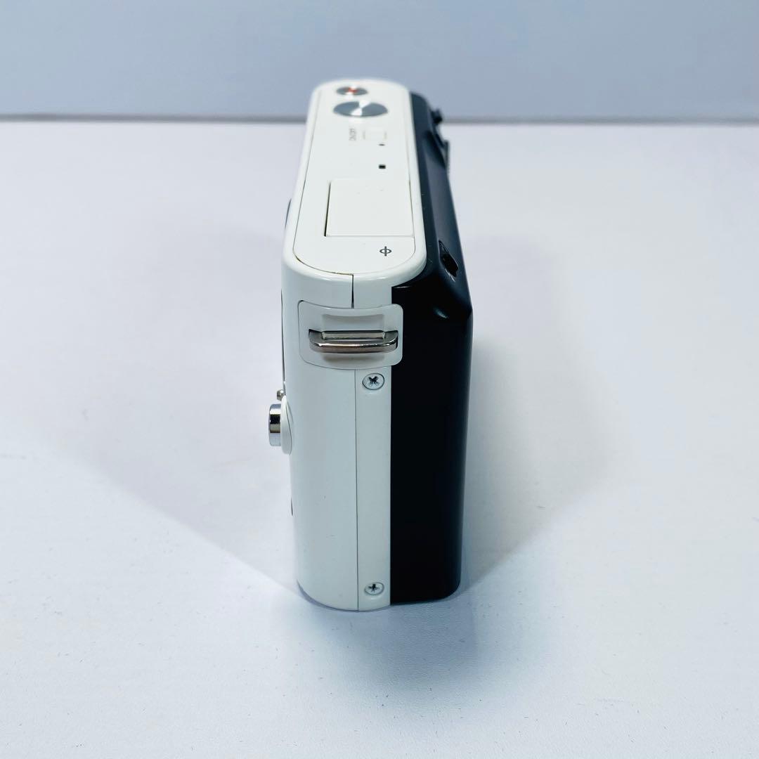 美品　Nikon1 j1 ボディ　バッテリー　充電器　ニコン