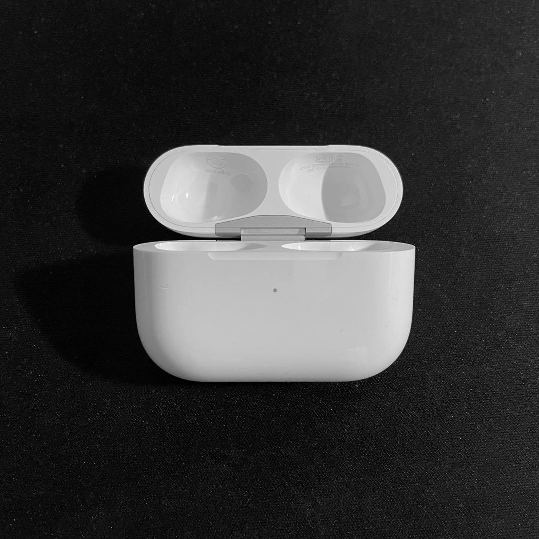 超美品 AirPods Pro第2世代　ライトニング　ケースのみ