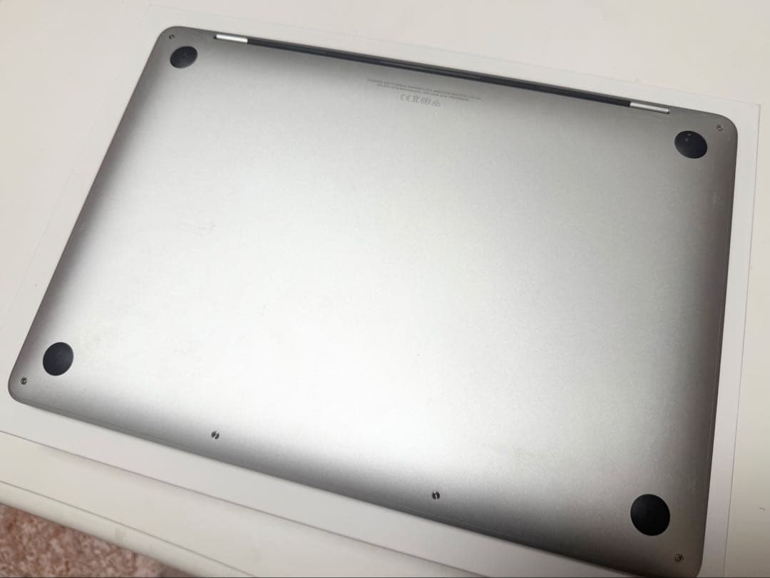 MacBook Pro 13インチ M1 2020 8GB/245GB