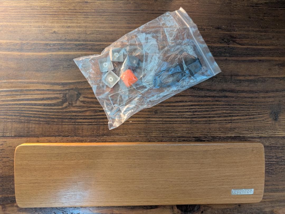 Keychron K2 JIS 日本語配列メカニカル 美品 純正パームレスト付