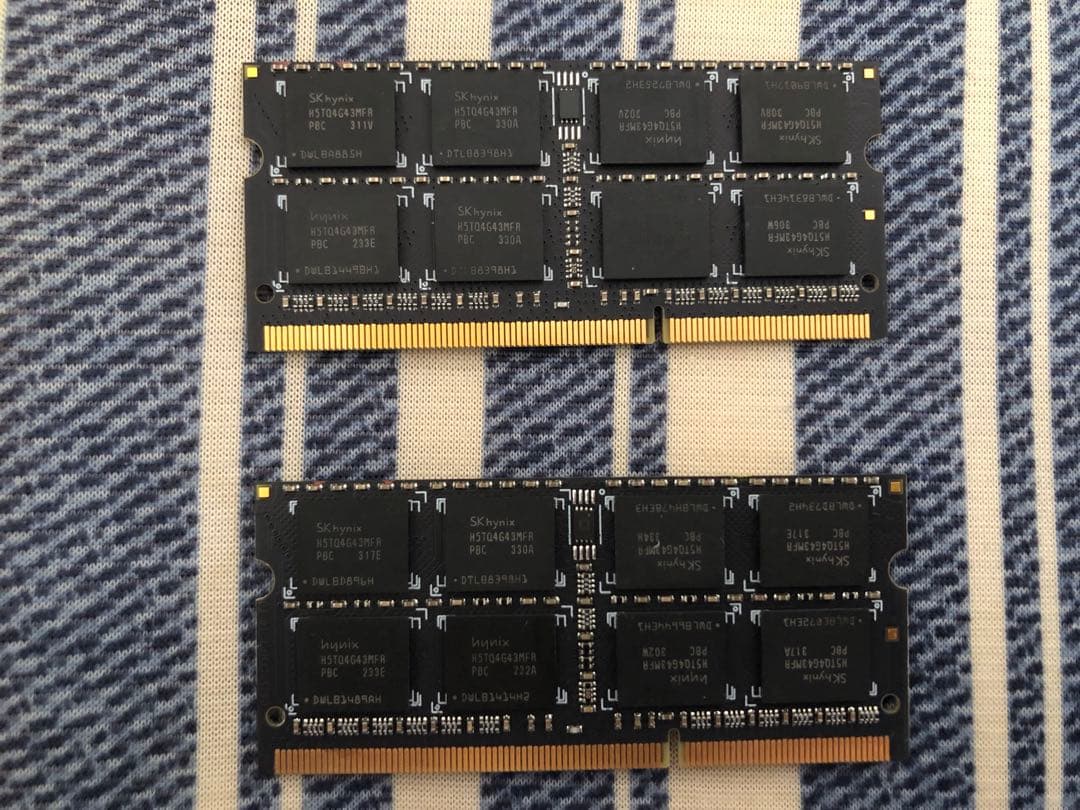 完動&美品DDR3L-1600MHz 16GB(8GBX2枚)メモリモジュール
