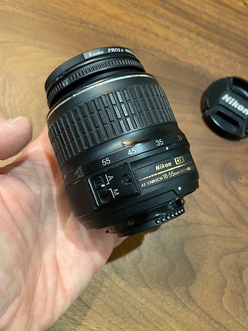 Nikon D80 デジタル一眼レフ　18-55 オマケレンズ付　動作品