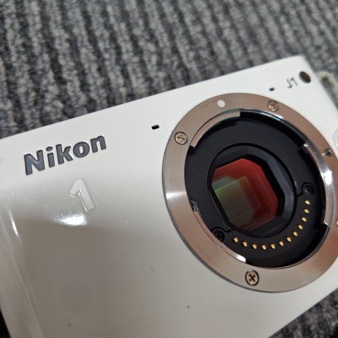 【ジャンク】Nikon 1 J1 ミラーレスカメラ ホワイト
