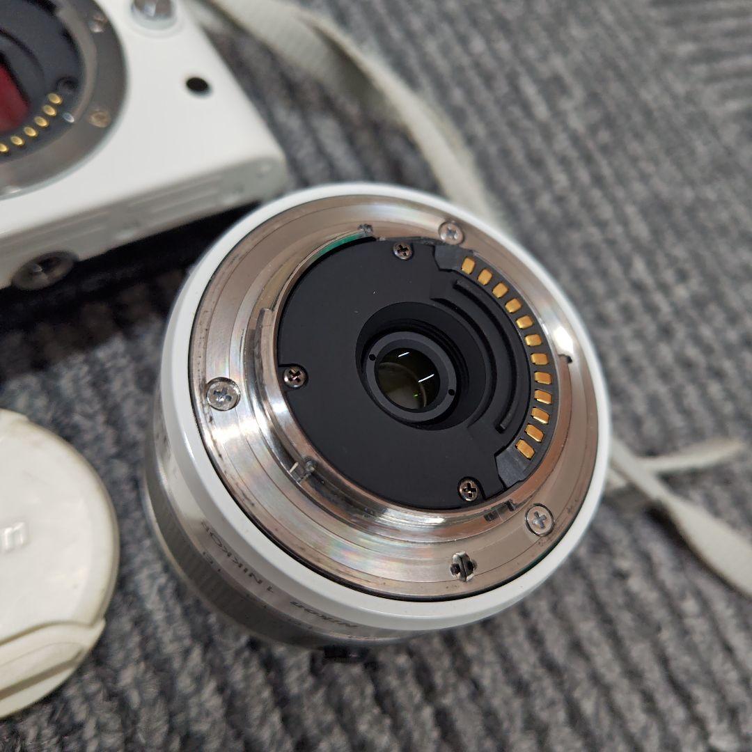 【ジャンク】Nikon 1 J1 ミラーレスカメラ ホワイト