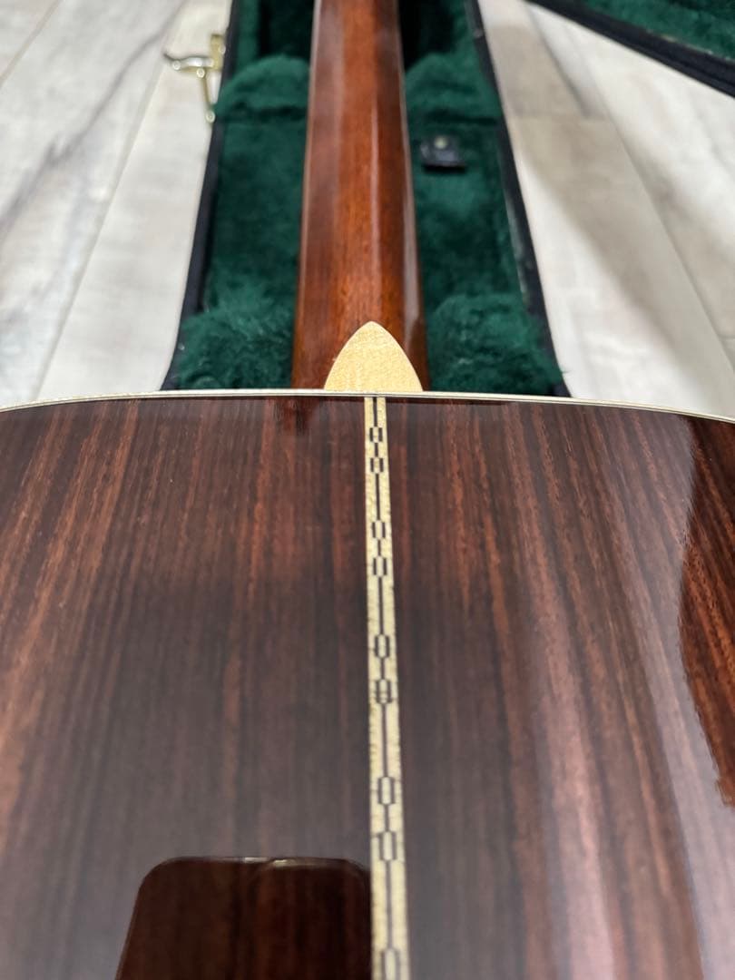 Martin 000-28 限定モデル　アコースティックギター ハードケース付き