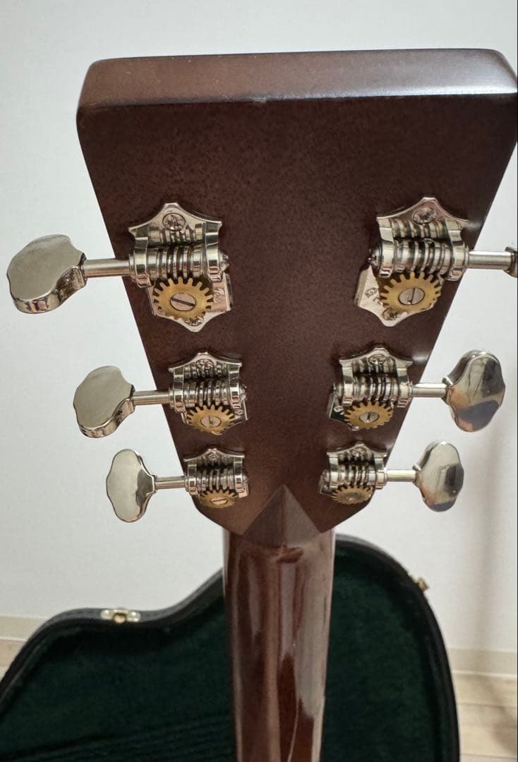 Martin 000-28 限定モデル　アコースティックギター ハードケース付き