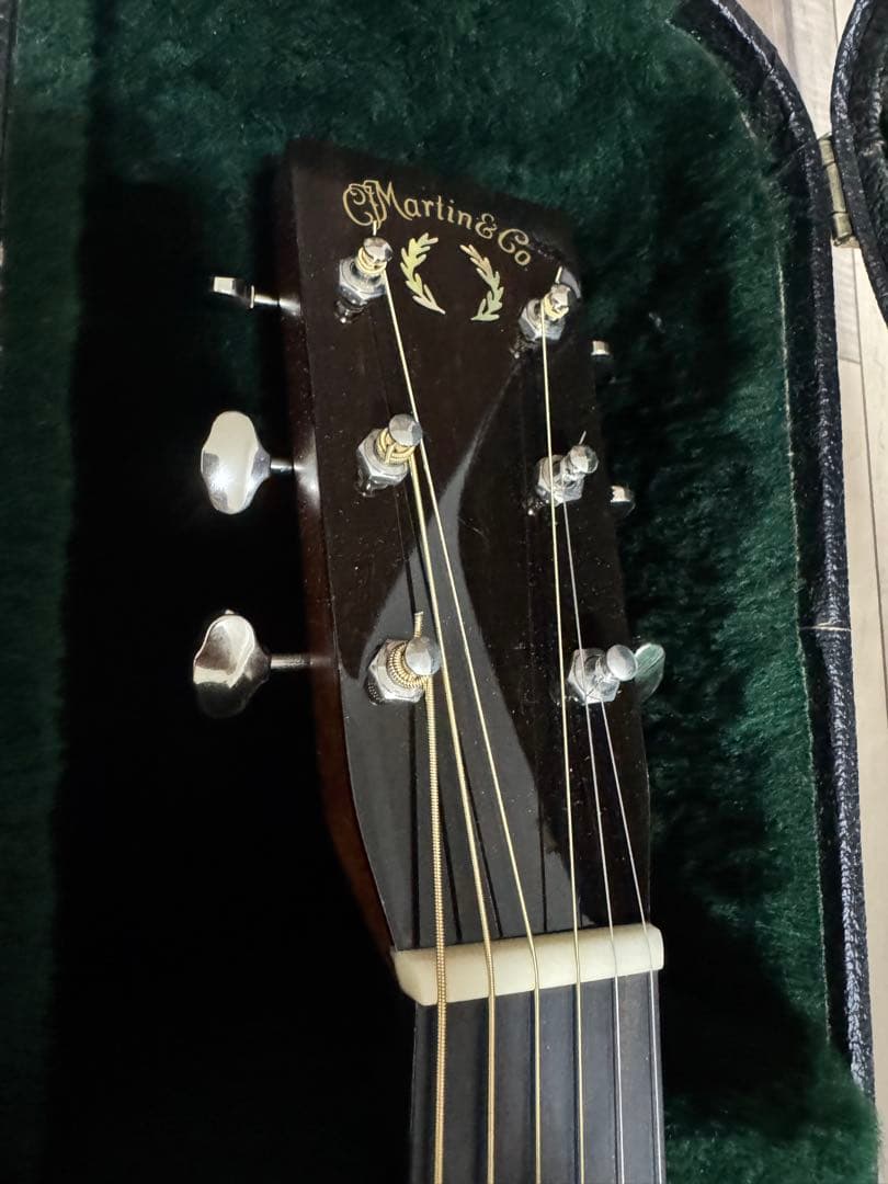 Martin 000-28 限定モデル　アコースティックギター ハードケース付き