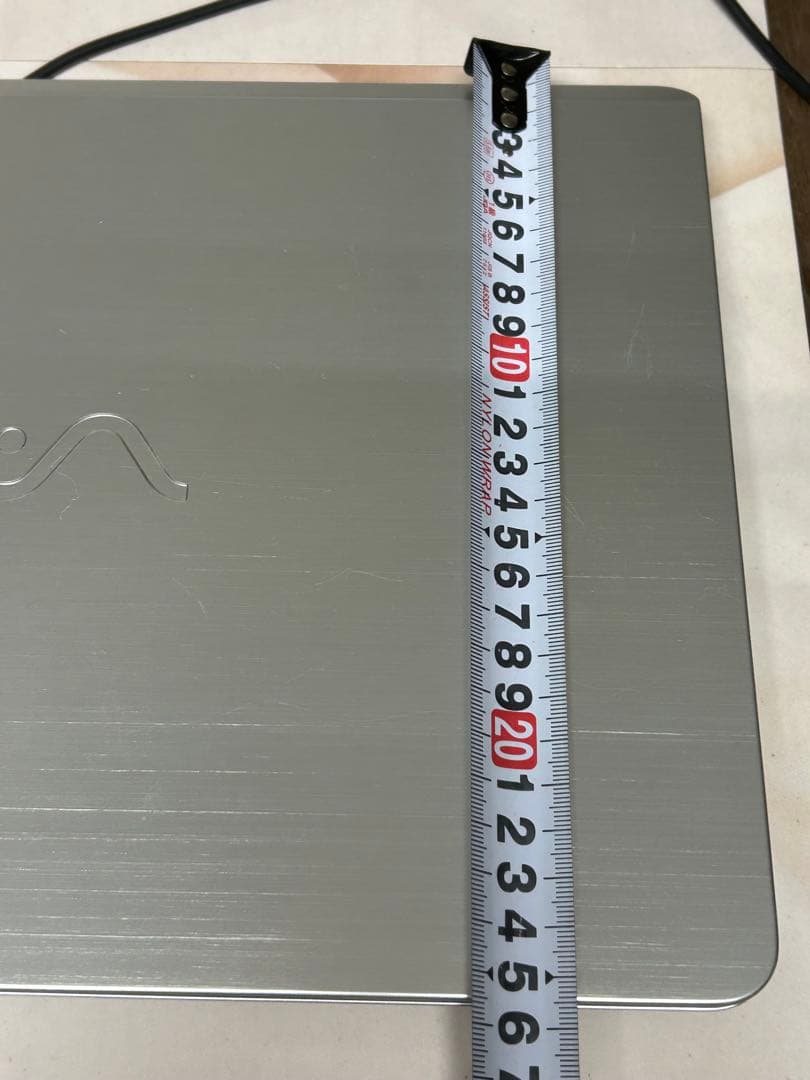 SONY VAIO Fit 15 SVF15A18CJSシルバー