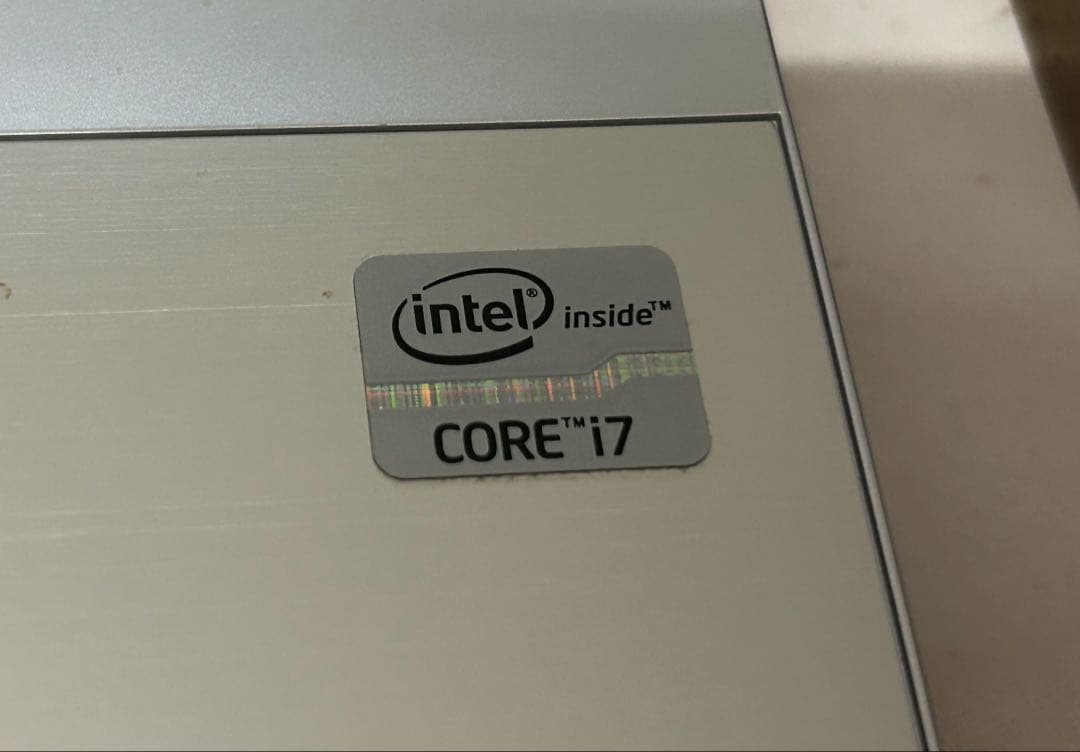 SONY VAIO Fit 15 SVF15A18CJSシルバー