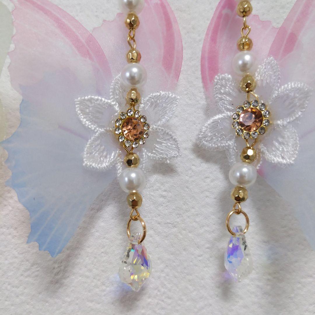 シフォン蝶々　蝶々イヤリング　イヤリング風マスクチャーム