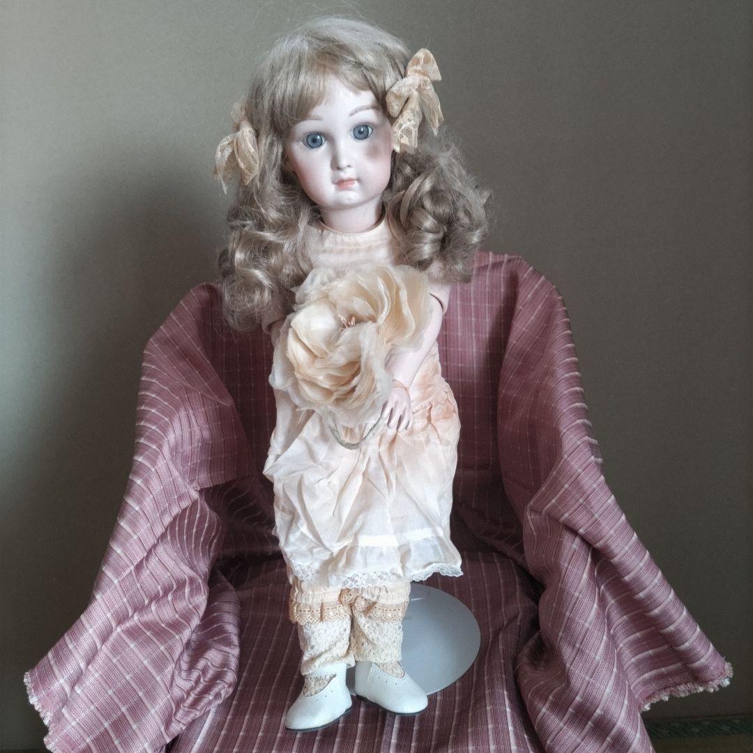 お取り置き　めりこさま分　スタンドつき　アンテ−クビスクドール胴体のみです。