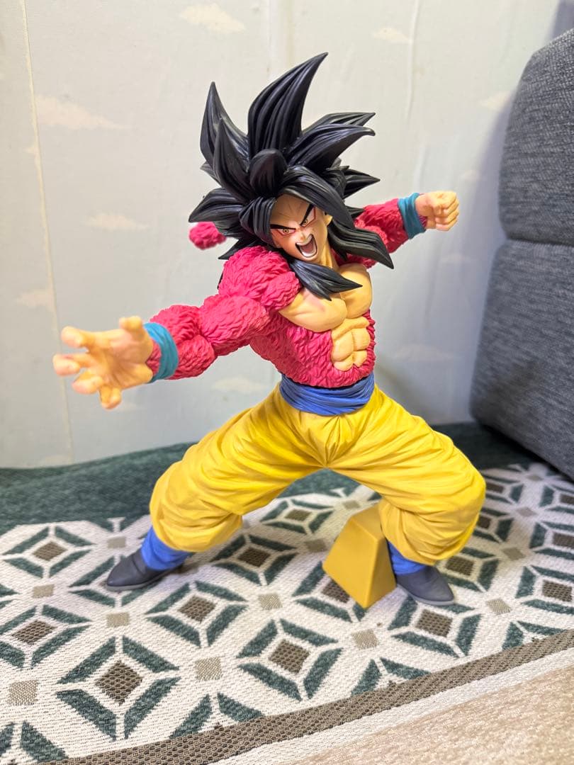 BWFC 超サイヤ人4 孫悟空 B 02