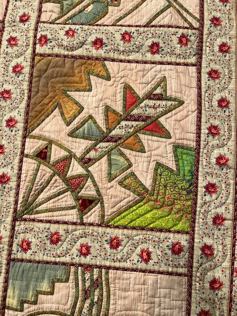 と*ん様 【美品】大型パッチワークキルト 230cm × 157cm