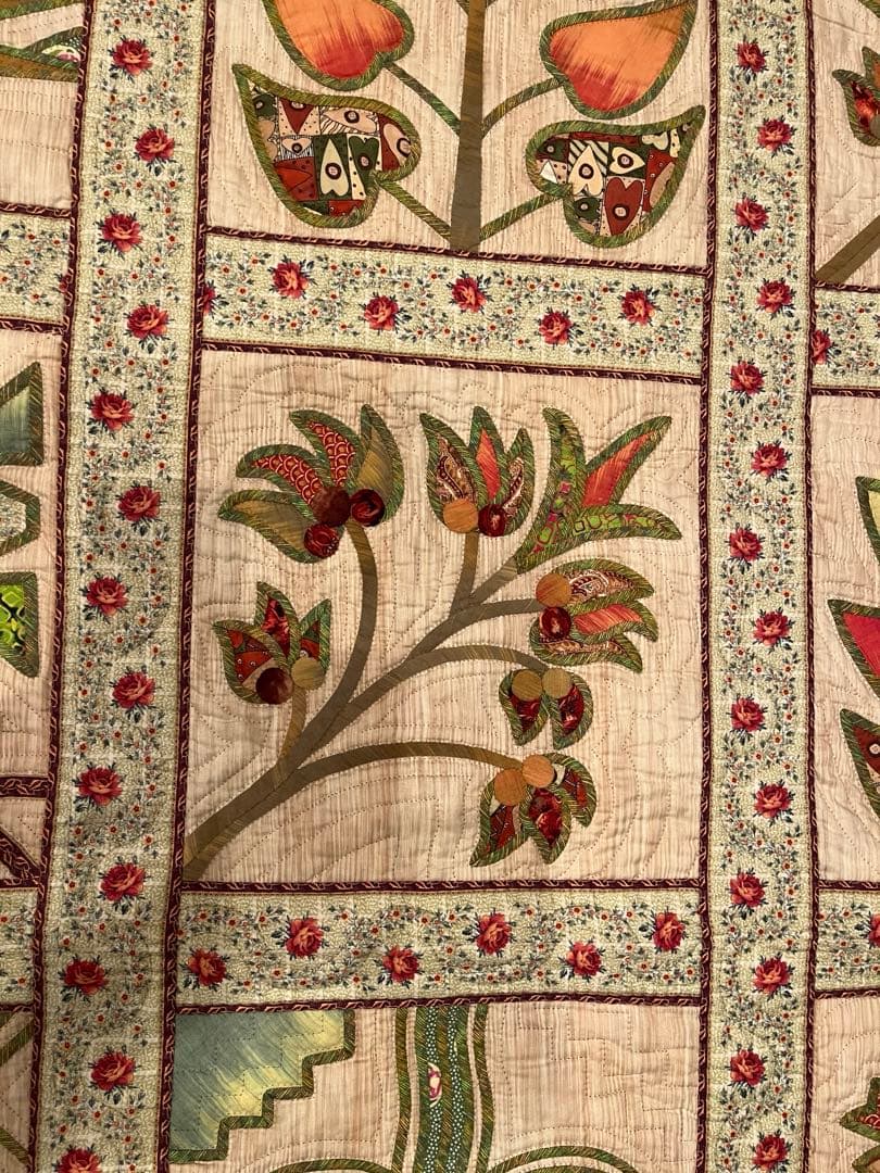 と*ん様 【美品】大型パッチワークキルト 230cm × 157cm