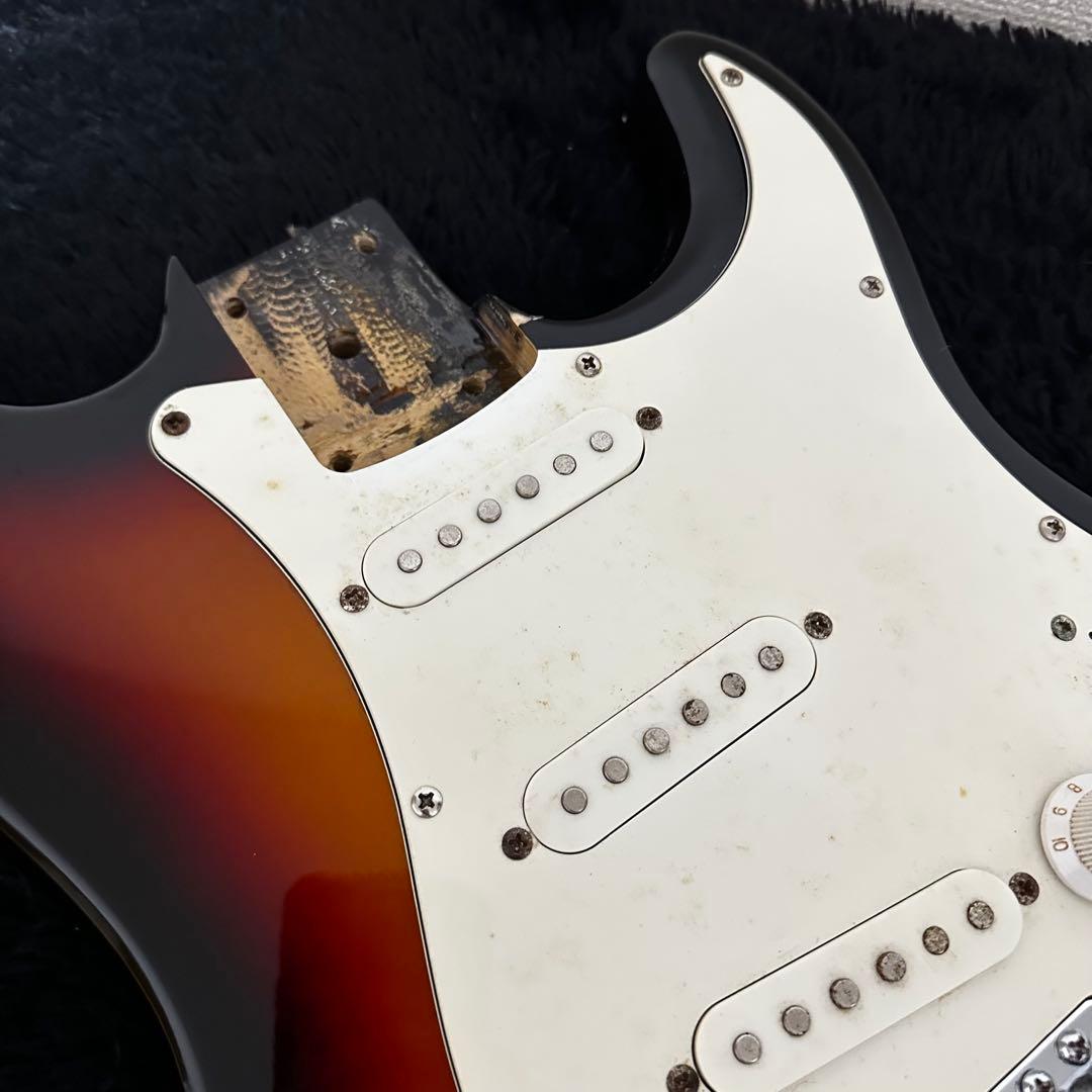 Squier Stratcaster ボディ エレキギター 弦楽器 ストラト