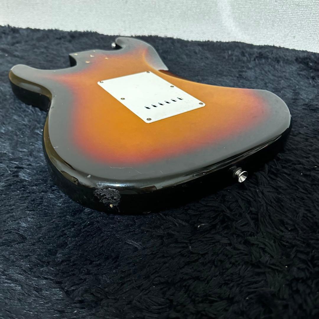 Squier Stratcaster ボディ エレキギター 弦楽器 ストラト