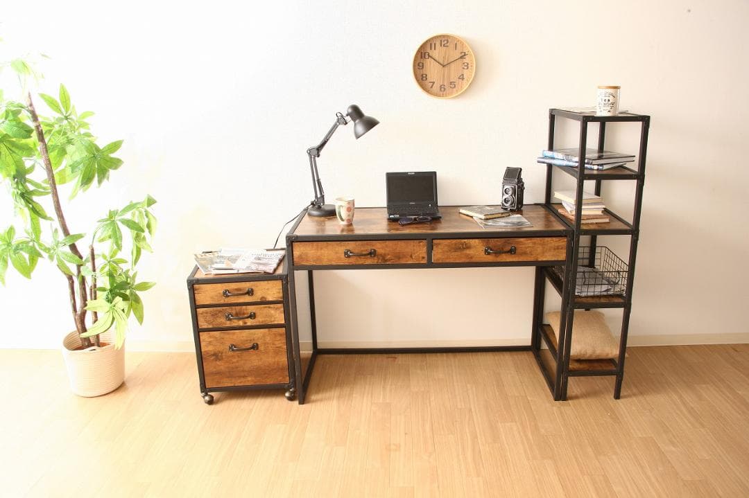 《新品・送料無料》クルト デスク 引き出し２杯付き