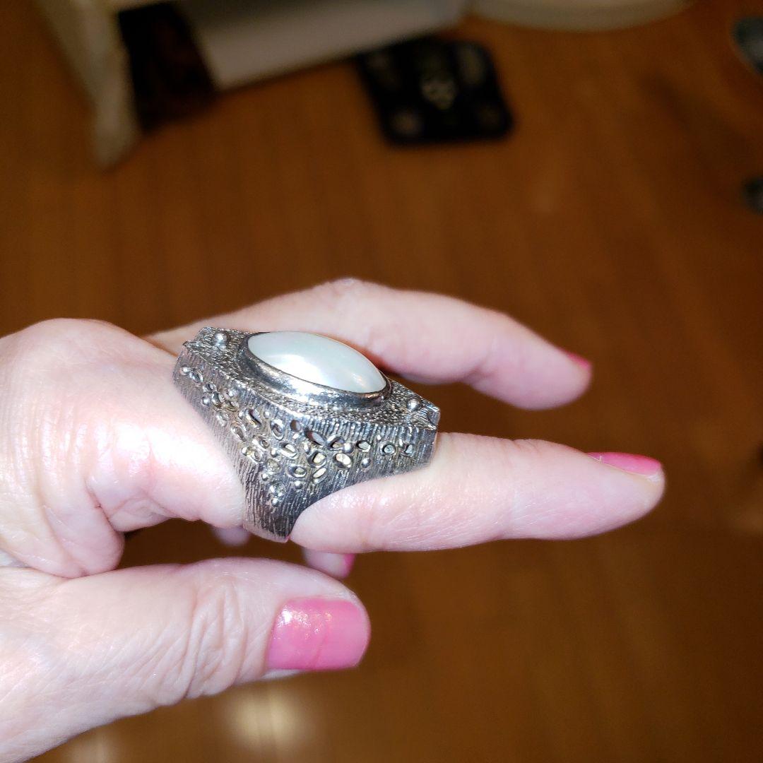 大ぶりの⭐シルバーの指輪