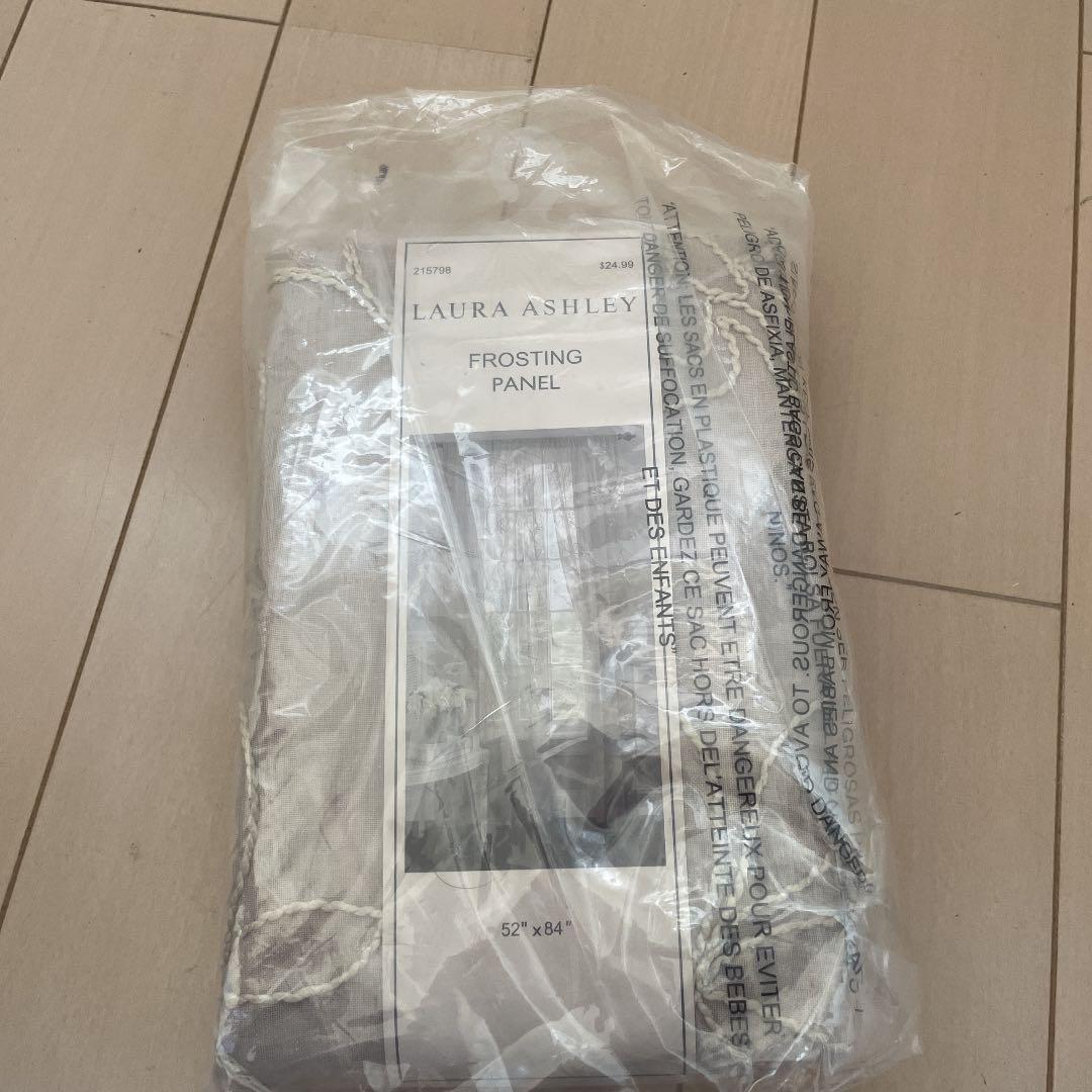 ローラアシュレイ花柄刺繍 シアー ボイル リネンカーテン84インチ