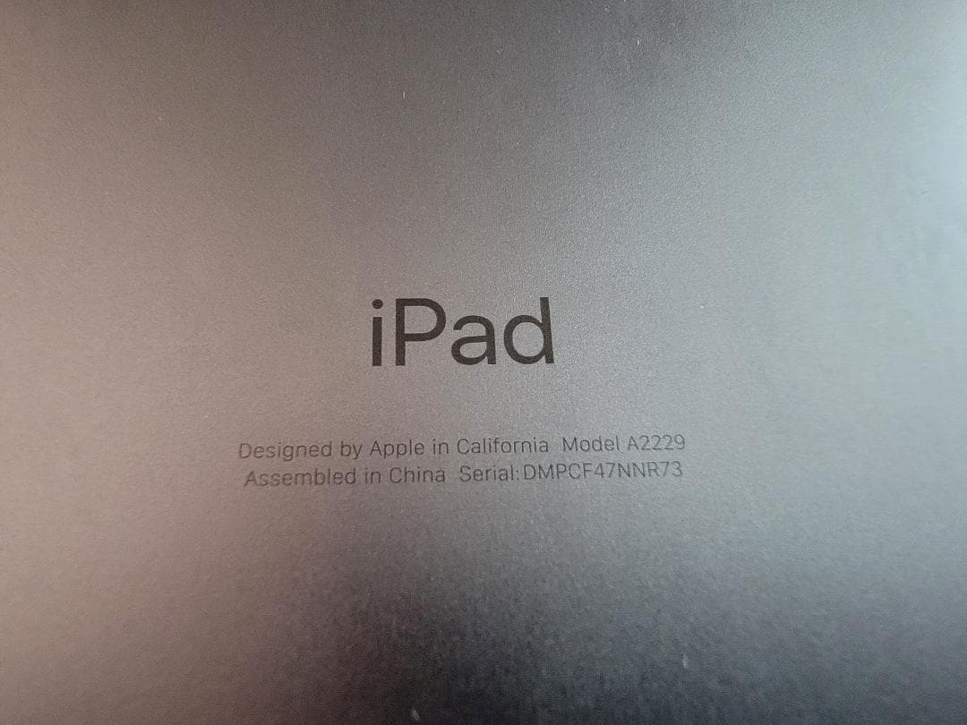 第4世代 iPad Pro 12.9インチ 512GB MXAV2J/A