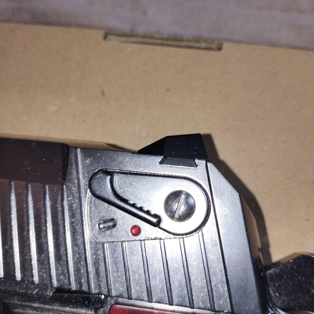 デザートイーグルライトニングホーク5インチカスタム ガスガン シルバー/ウッド