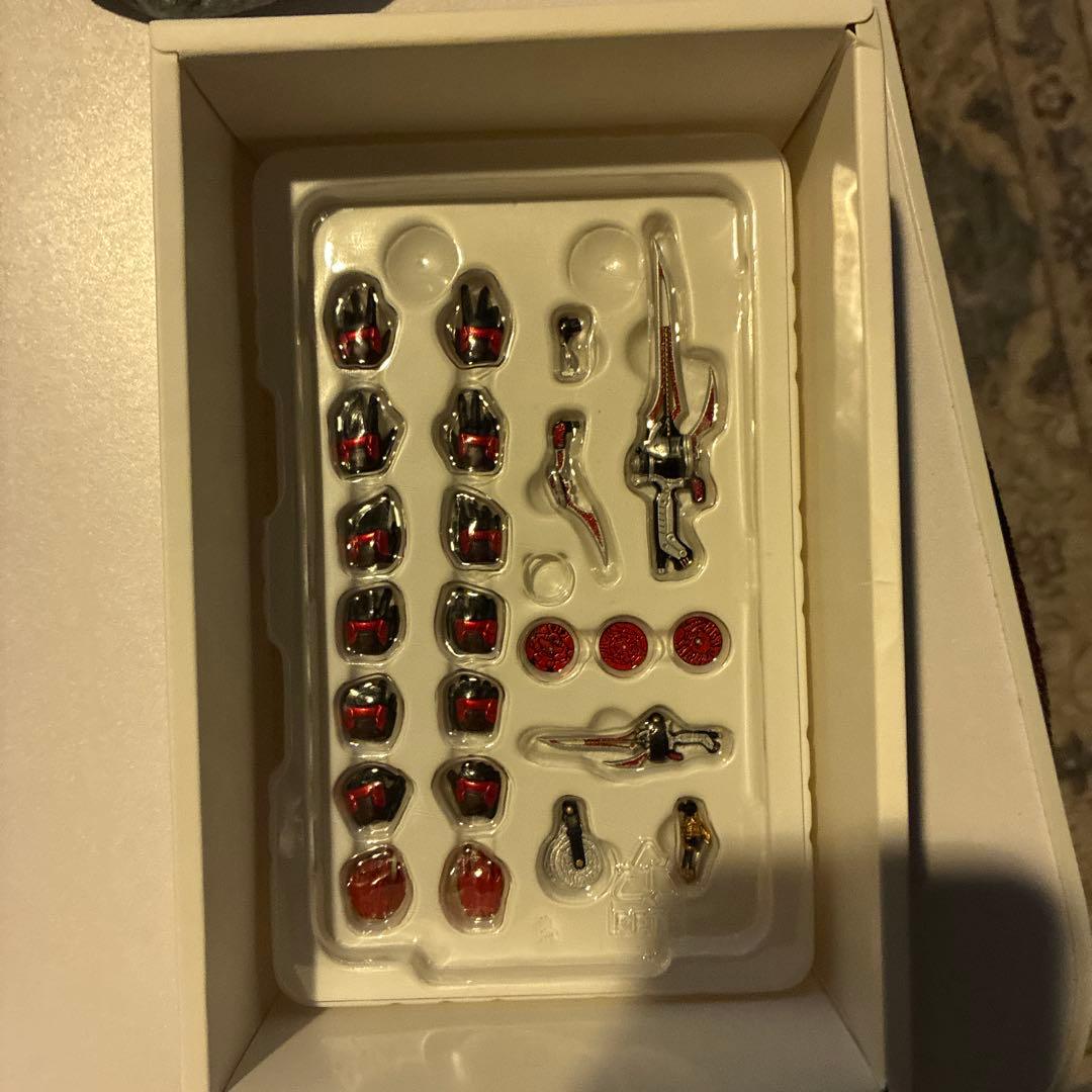 S.H.Figuarts(真骨彫製法) 仮面ライダー装甲響鬼 「仮面ライダー響…