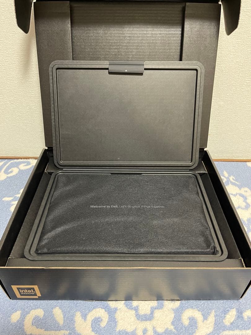 新品同様 Dell XPS 9440 14.5インチ120Hz Ultra 7