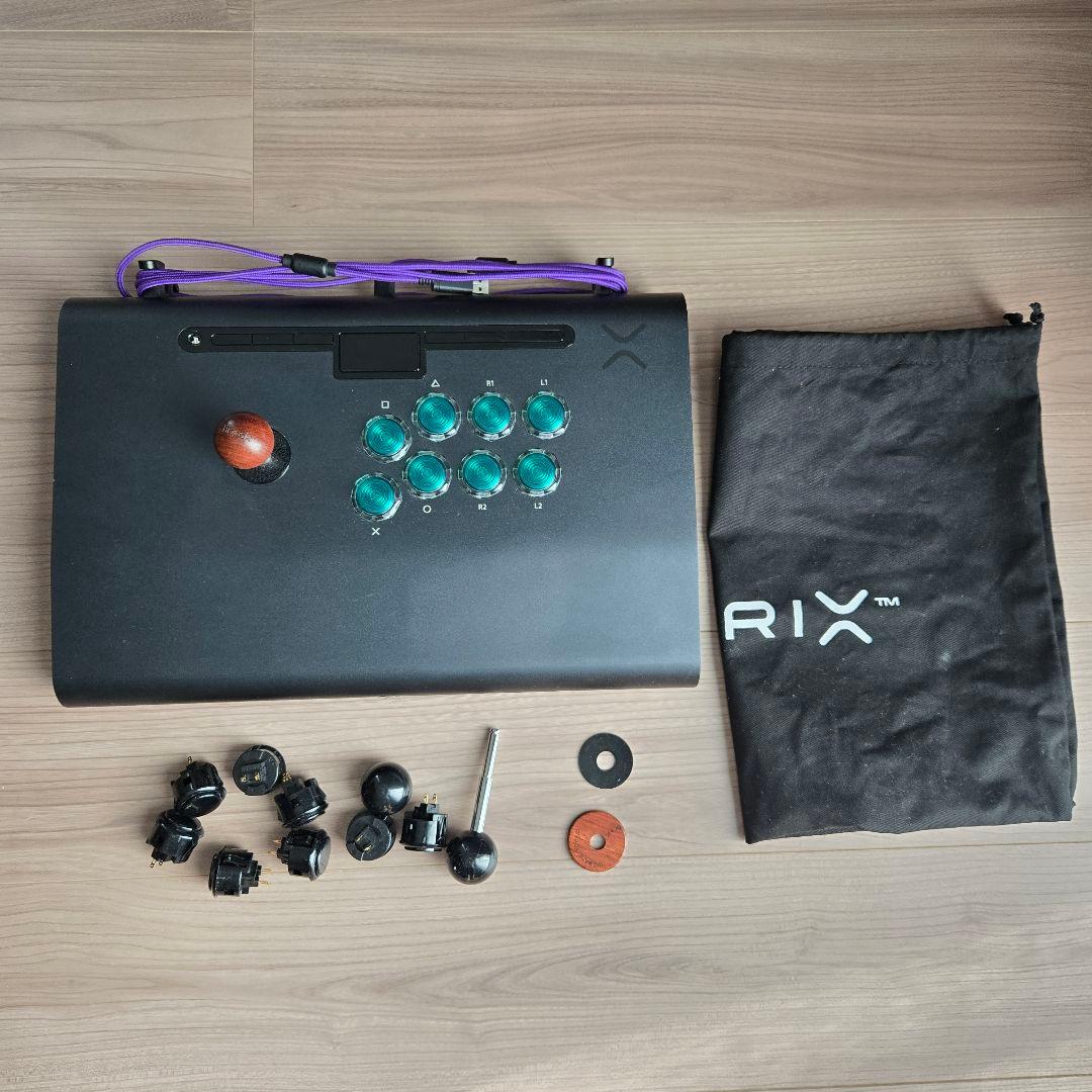 PC用ゲームコントローラー・コンバーター Victrix Pro FS Arcade Fight Stick