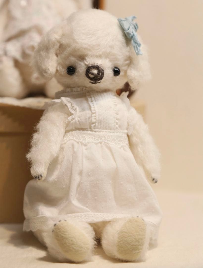 バニラクリーム仔犬 アーティストベア 海外作家様 ハンドメイド ぬいぐるみ 置物
