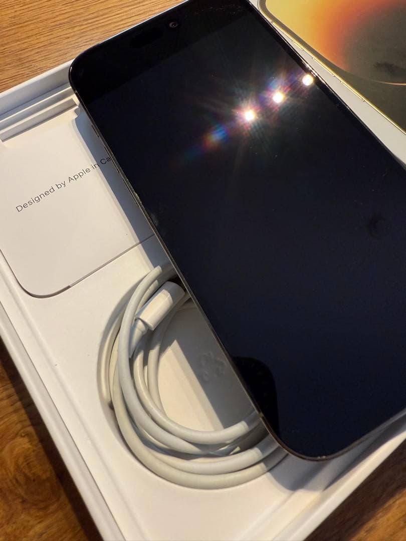 LIU！！！Apple iPhone 14 Pro 本体