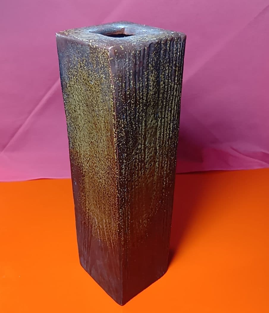 骨董品　花瓶　 備前焼　桃蹊堂(とうけいどう)　木村桃山　桃山　四方花入　極美品