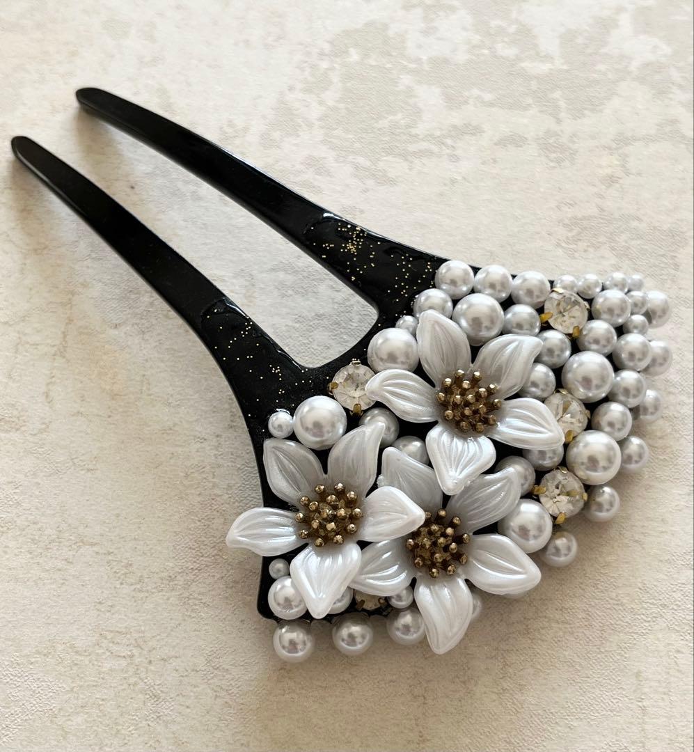 パール×白花 ハンドメイド バチ型かんざし 和装髪飾り フォーマル 結婚式